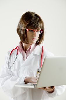Female Doctor With Laptop Stock Photography Female Doctor With Laptop Stock Photography