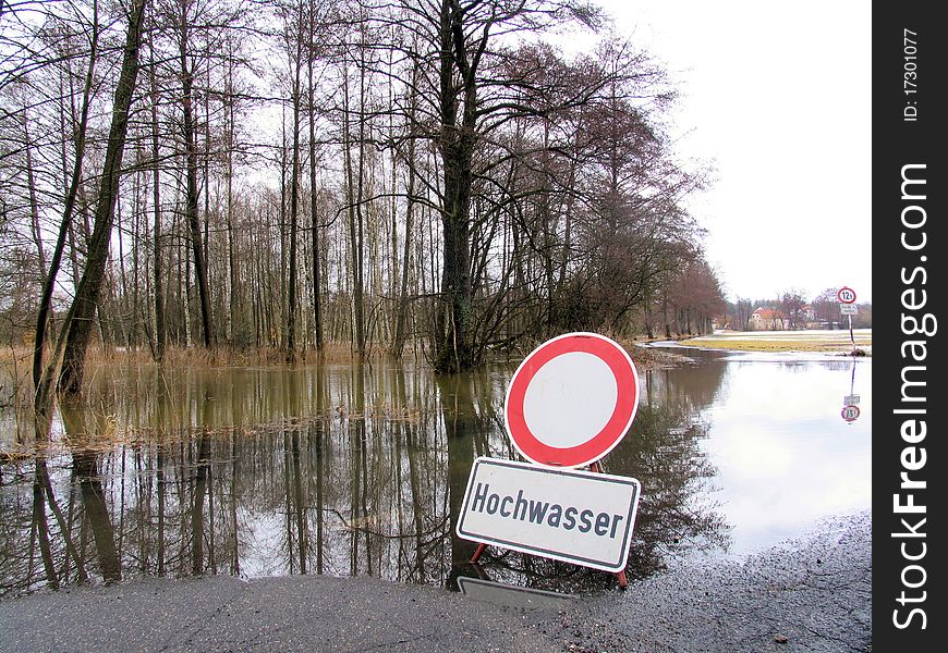 A sign which refers floodwater