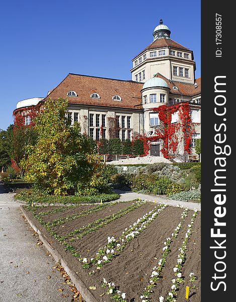 Botanical garden building in munich germany