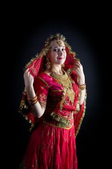 Young Woman Look At You - Indian Costume Royalty Free Stock Images