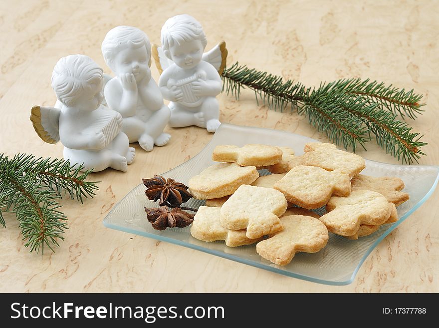 Christmas cookies with 3 angels, as a decoration.