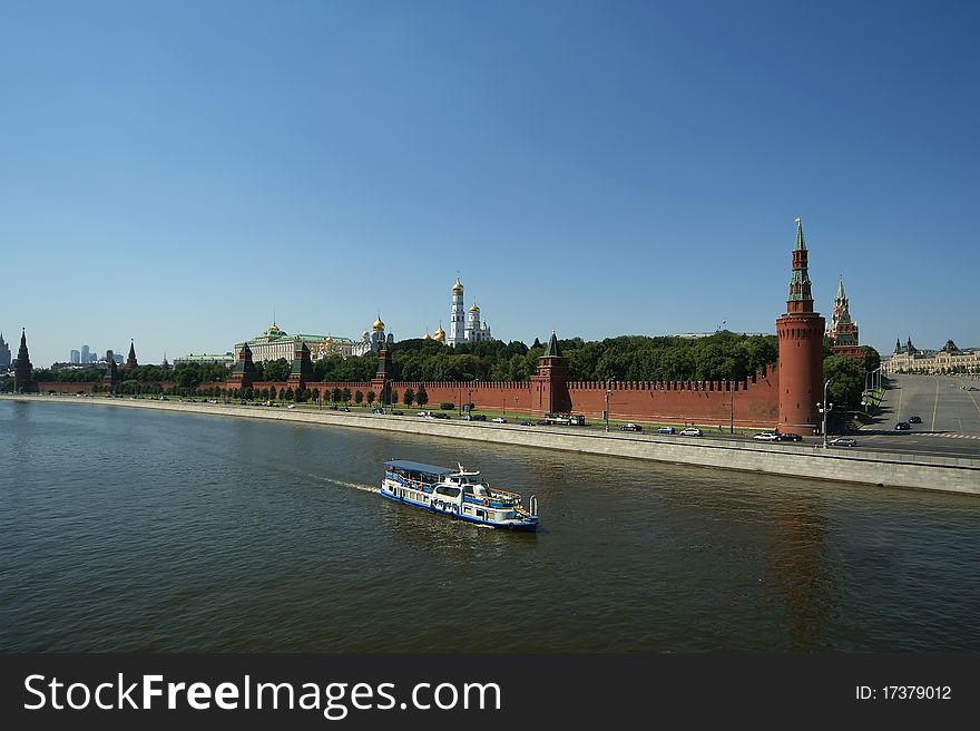 Russia, Moscow, view of the Moskva River and the Kremlin