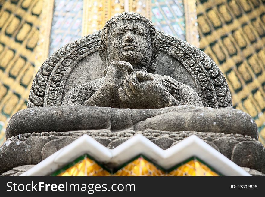 Thai buddha in wat pra keaw. Thai buddha in wat pra keaw