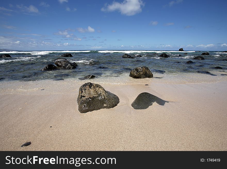 Peacefull hawaii beach with wide angle lens. Peacefull hawaii beach with wide angle lens