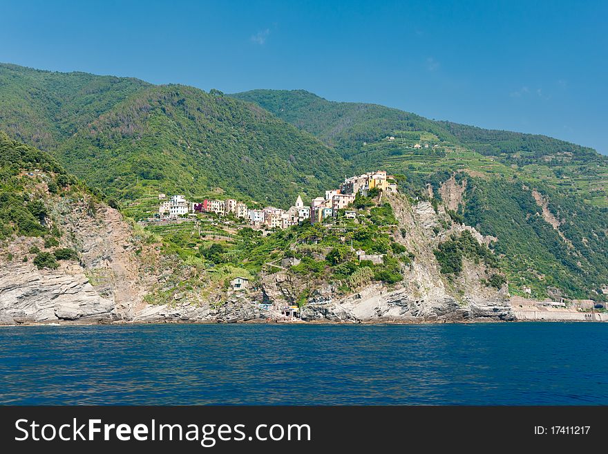 Small town Corniglia located on the high cliff (Cinque Terre National Park, Italia). Small town Corniglia located on the high cliff (Cinque Terre National Park, Italia)