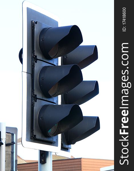 Image of traffic light changing to green