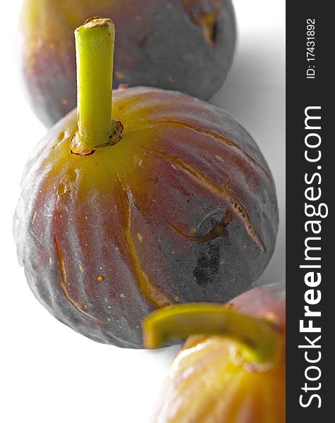 Presentation of ripe figs of Spanish origin