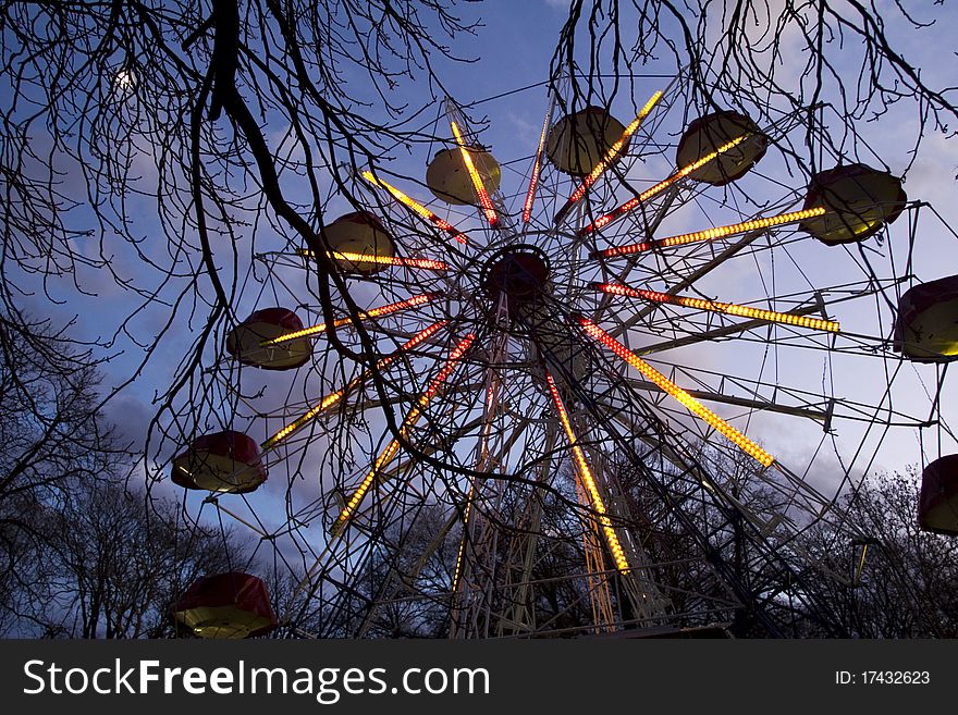 Ferris wheel just before dark