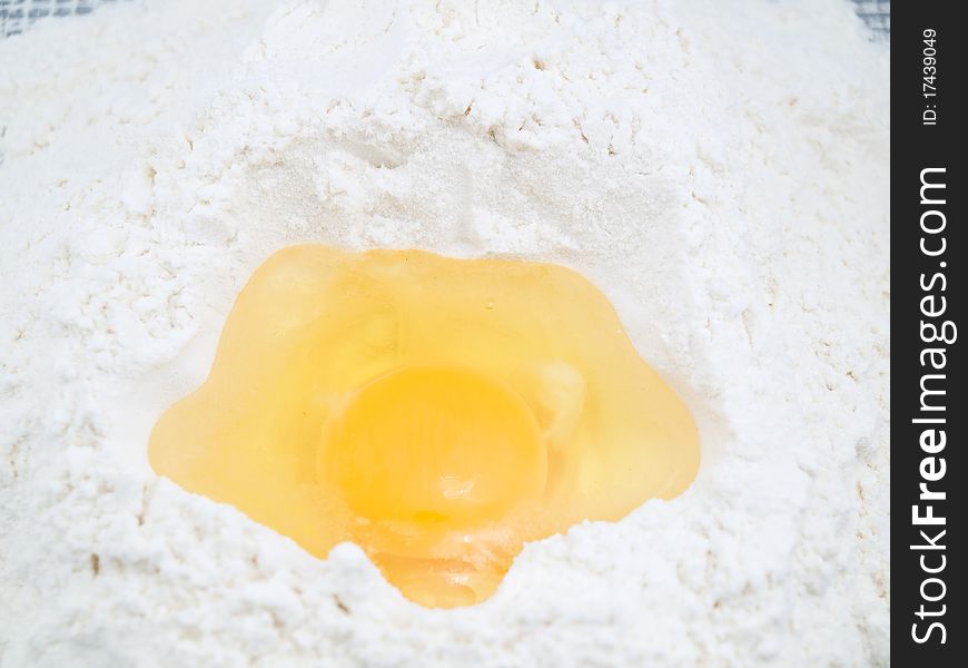 Egg in a flour