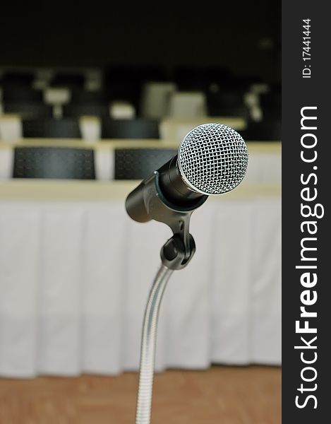 Microphone Amplifier For Talks