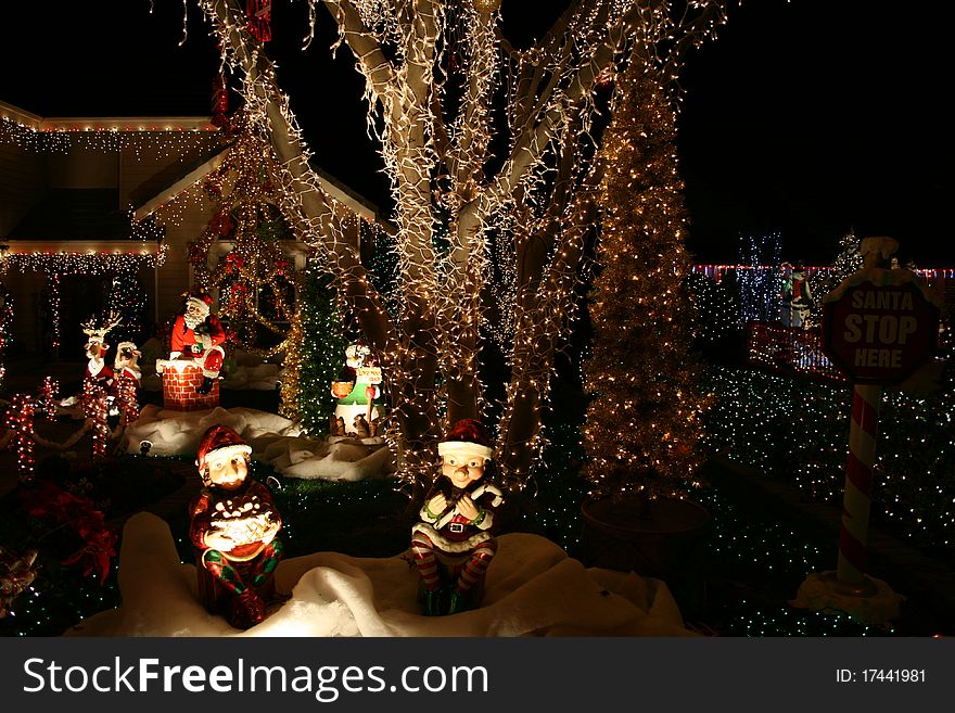 Beautifully decorated homes with Christmas lights