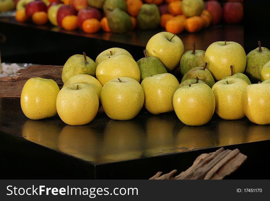 Details of many Nashi fruit