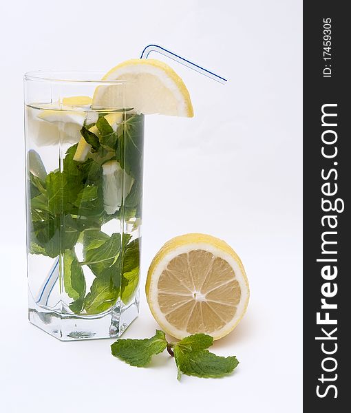 Tonic with mint and lemon Ð¾Ñ‰ the white background