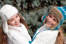 Two Cheerful Girls Twins, In The Park Royalty Free Stock Photos Two Cheerful Girls Twins, In The Park Royalty Free Stock Photos