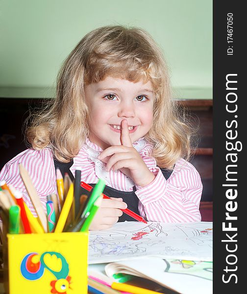 Portrait Cute little girl painting