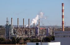 Towers In An Oil Refinery Royalty Free Stock Photography