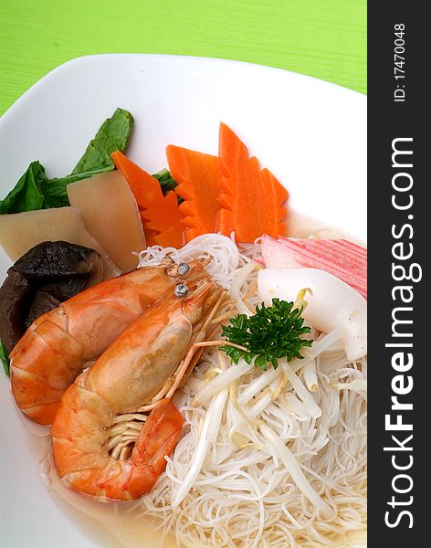 Seafood noodles