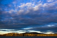 Sunset Under The Lake And Forest Royalty Free Stock Images Sunset Under The Lake And Forest Royalty Free Stock Images