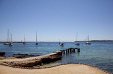 Seascape With Pier And Sails Royalty Free Stock Images Seascape With Pier And Sails Royalty Free Stock Images