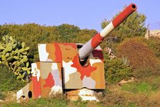 Camouflage Cannon Royalty Free Stock Photos