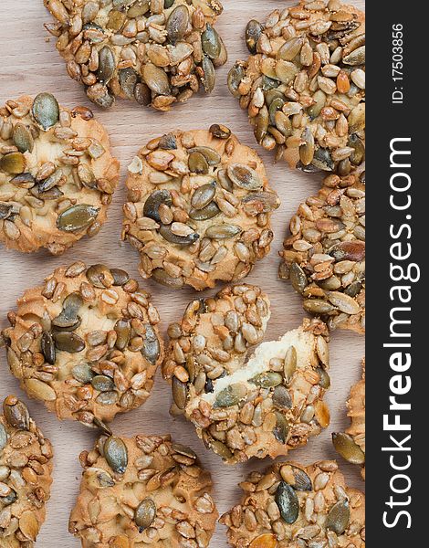 Crispy cookies with pumpkin and sunflower seed