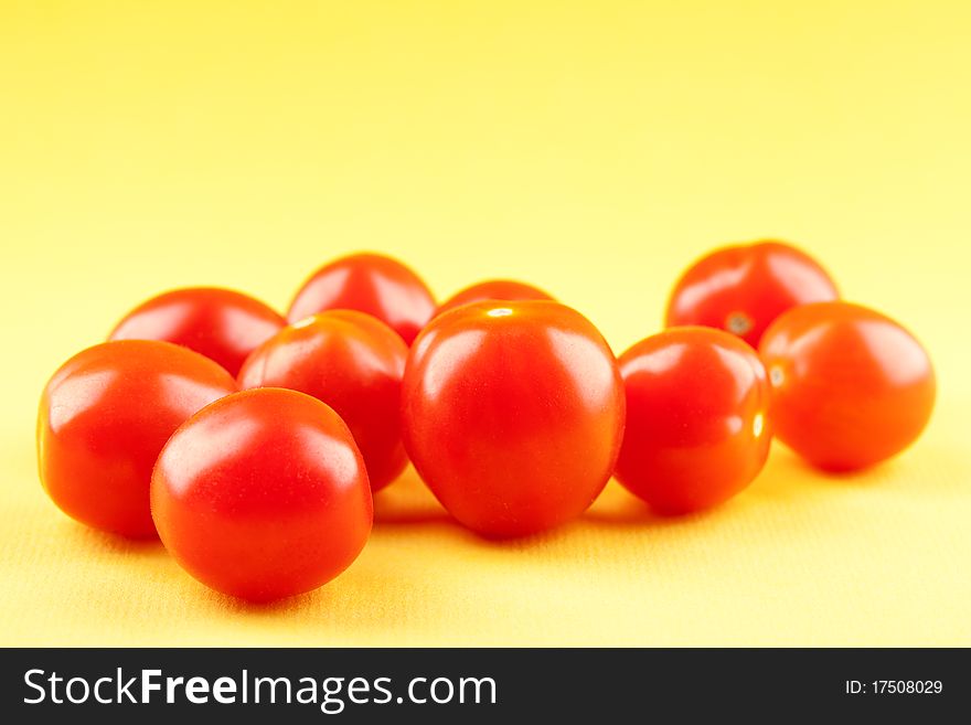 Small ripe cherry tomatoes, studio