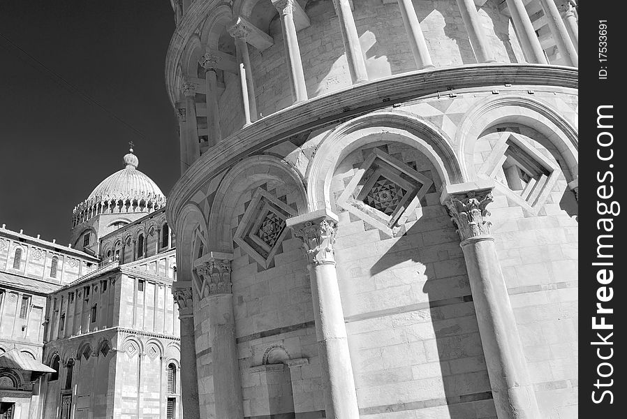 Pisa Duomo and Torre Pendente (Campanile), The Leaning Tower in Pisa, Italia. Pisa Duomo and Torre Pendente (Campanile), The Leaning Tower in Pisa, Italia.