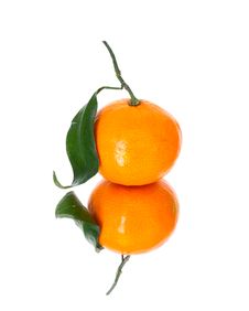 Tangerine With Leaf Royalty Free Stock Images Tangerine With Leaf Royalty Free Stock Images