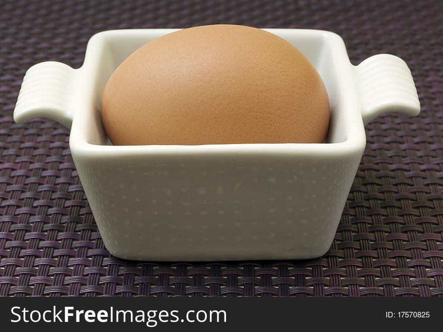 Egg in a plate of ceramic