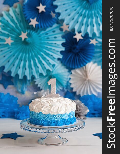 Birthday Cake Smash. First cake baby. The decor of the birthday. decorations for the first cake for a boy