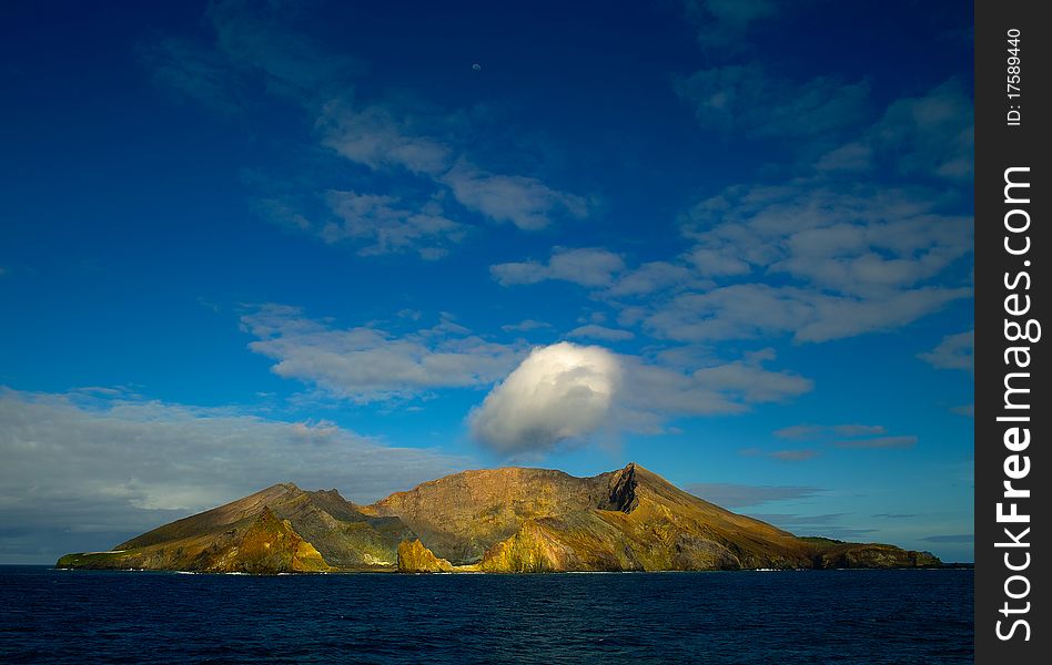 White Island Volcano in Kiwiland in 2010. White Island Volcano in Kiwiland in 2010