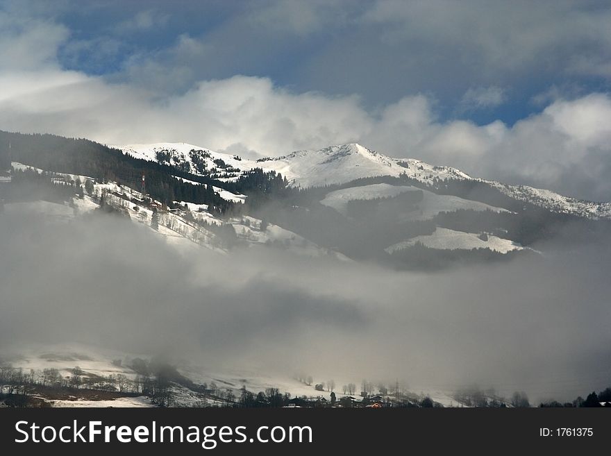 Alpine summits near Zell Am See, Austria