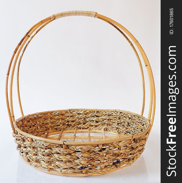 This is brown basket in the clear light.
