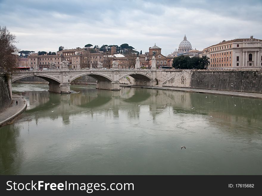 View on Tibre river and Vittorio Emanuele II Bridge