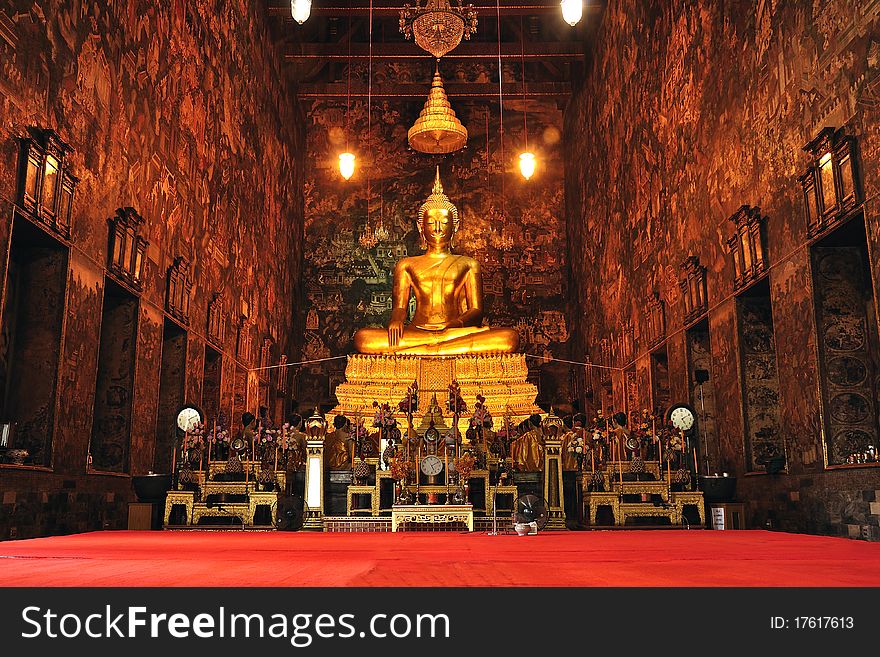 Beautiful buddha statue in thailand