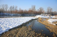 Frosty River In Sunny Winter Day Royalty Free Stock Photos Frosty River In Sunny Winter Day Royalty Free Stock Photos