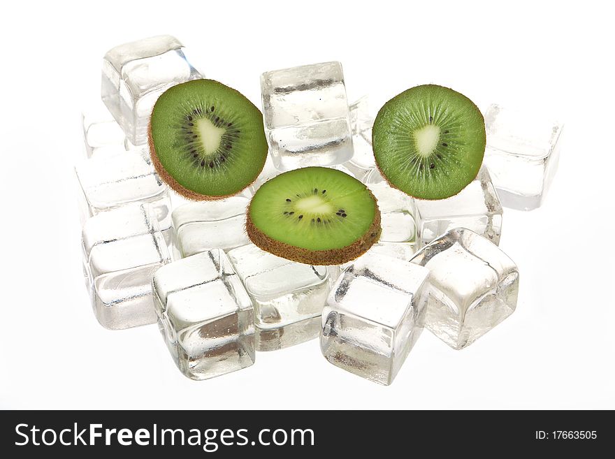 Kiwi, fresh sliced fruit chilled on ice cube