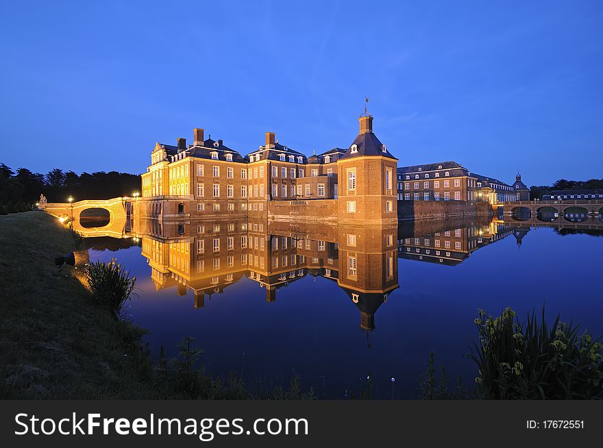 Nightshot of a grand water castle in Nordkirchen, Westphalia, Germany. Nightshot of a grand water castle in Nordkirchen, Westphalia, Germany.