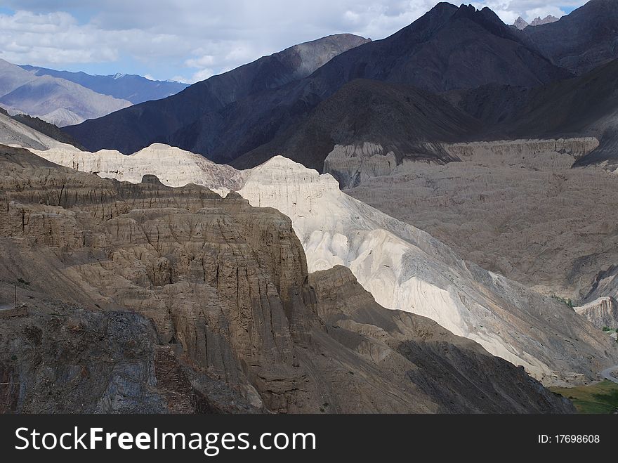 The mountain of Ladahk india. The mountain of Ladahk india