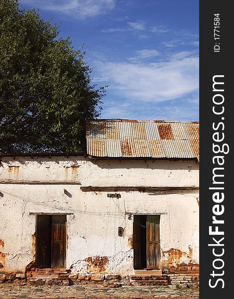 Abandoned houses made out of adobe and bricks in the town of Alamos, in the northern state of Sonora, Mexico, Latin America