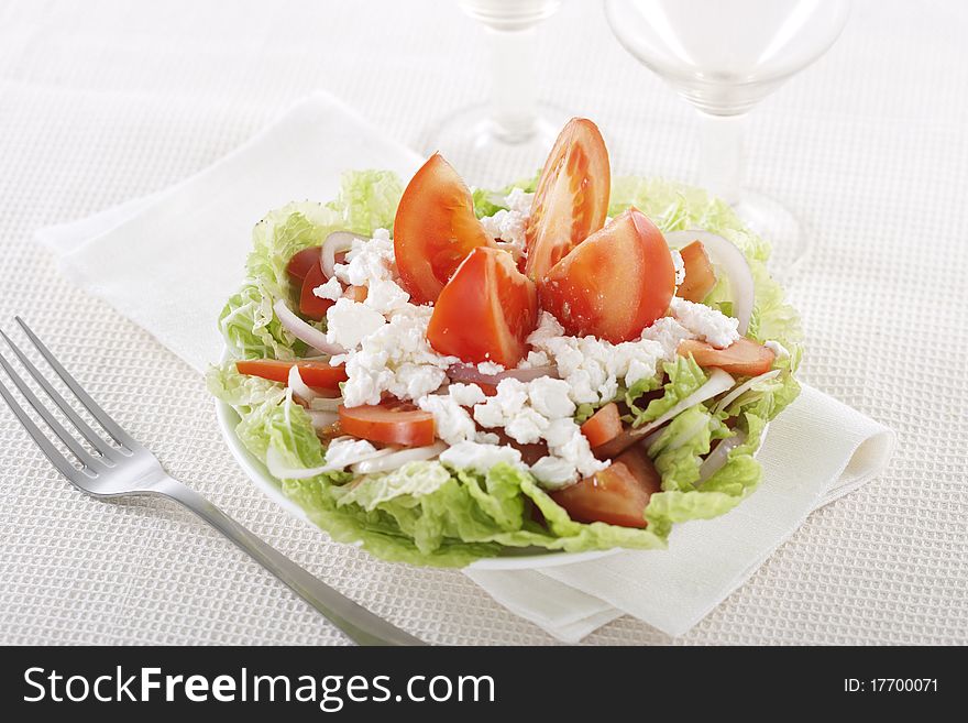 Fresh vegetable salad with cottage cheese