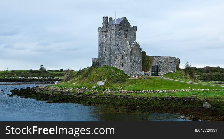 Picture taken of an irish castle ruin on the way from Dublin to Galway. Picture taken of an irish castle ruin on the way from Dublin to Galway