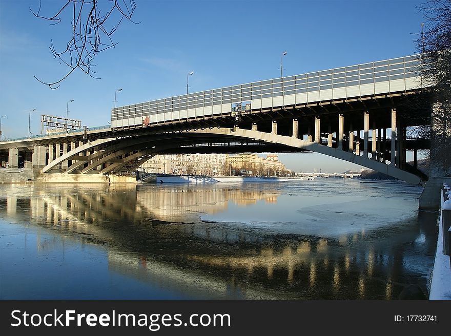 Moscow River, Andreyevsky Bridge and promenade