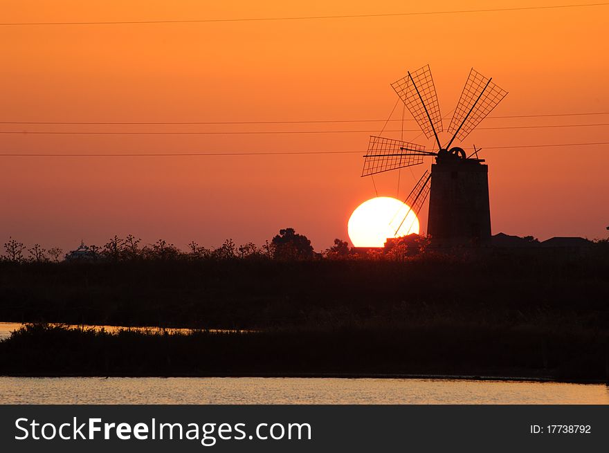 Windmill Sunset, trapani salt flats