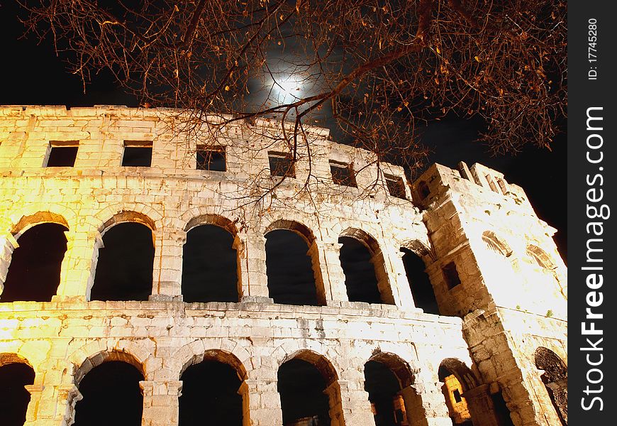 Roman colloseum in Pula,Croatia by night. Roman colloseum in Pula,Croatia by night