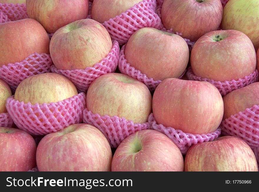 Fresh fruit , Apples in market