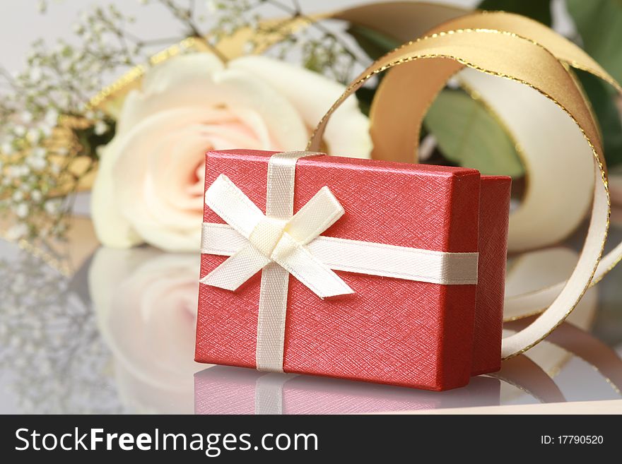 Beautiful cream rose and giftbox