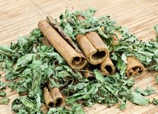 Cinnamon Sticks Royalty Free Stock Photos Cinnamon Sticks Royalty Free Stock Photos