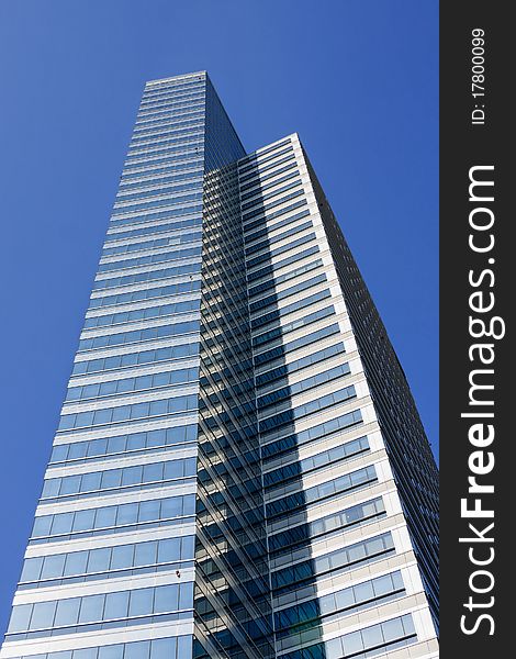 Ultra clear picture of a modern building on a sunny day. Ultra clear picture of a modern building on a sunny day