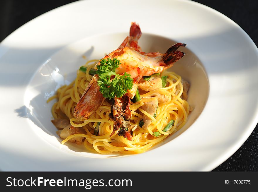 Spaghetti prawn in food studio